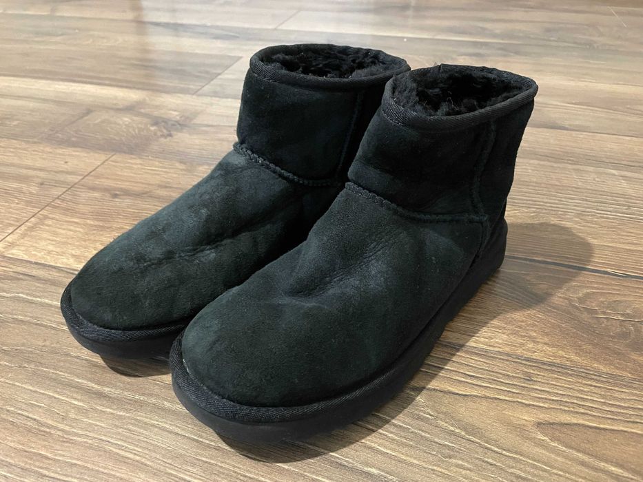 Botine UGG Classic Mini II - marimea 39 EU