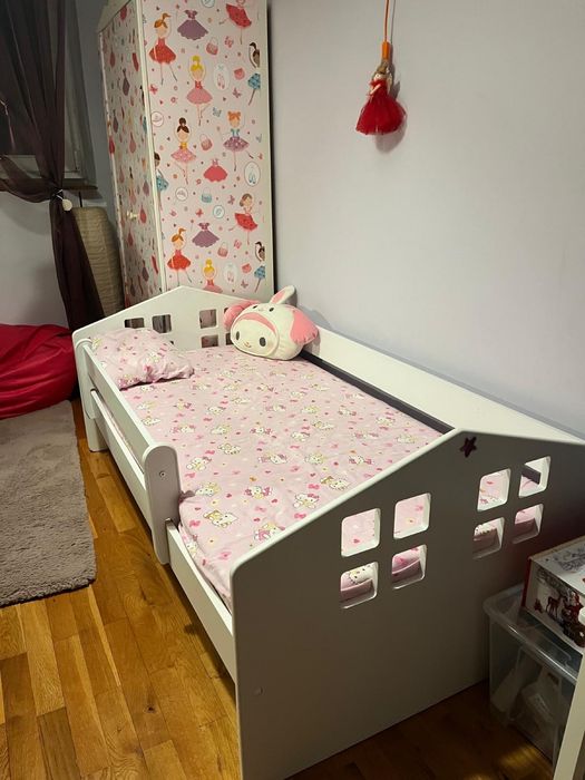 Pat, masuta si scaun copii
