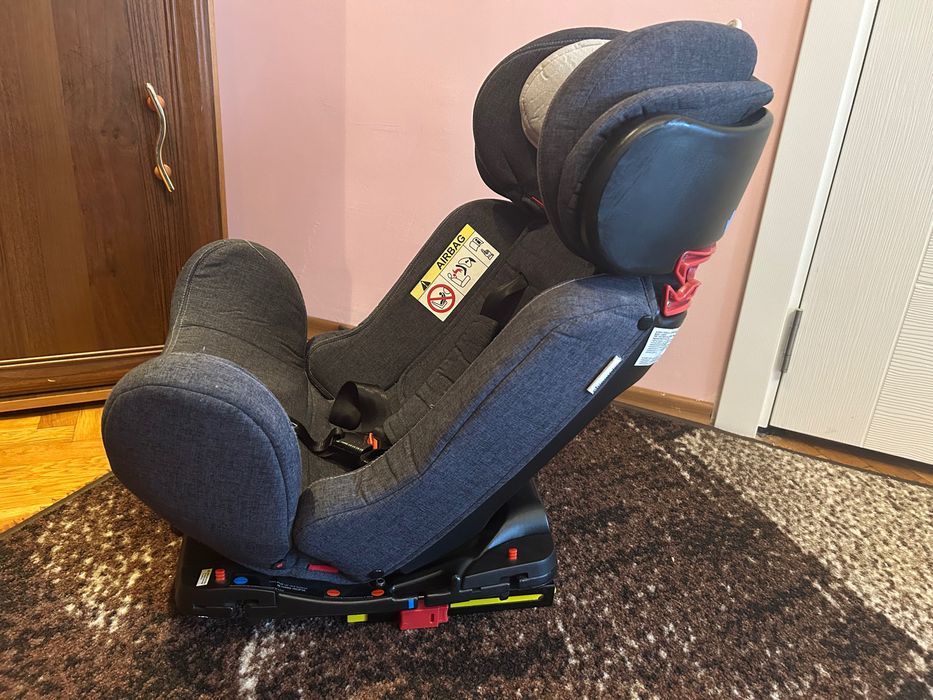 Столче за кола Chipolino Campo изофикс