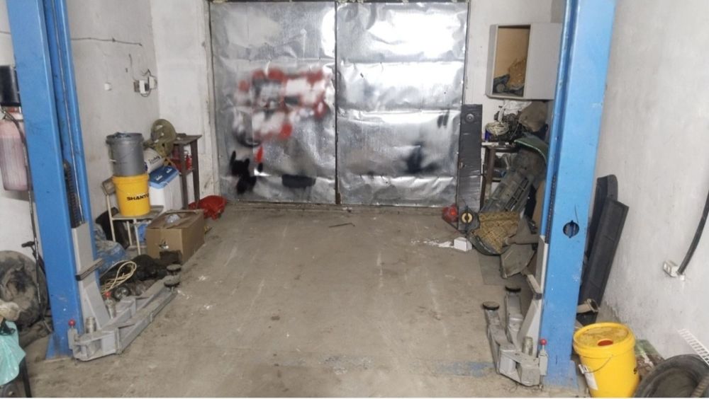 Сдам гараж с подъёмиком