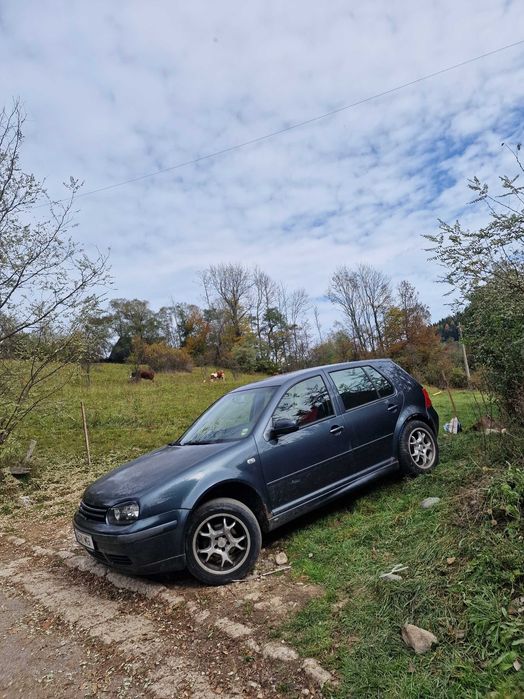 Vând golf 4 1.6 16 valve