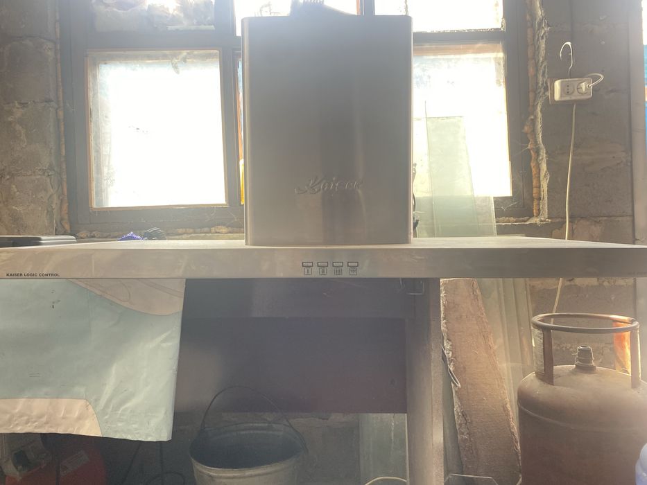 Вытяжка Kaiser в нормальном состоянии