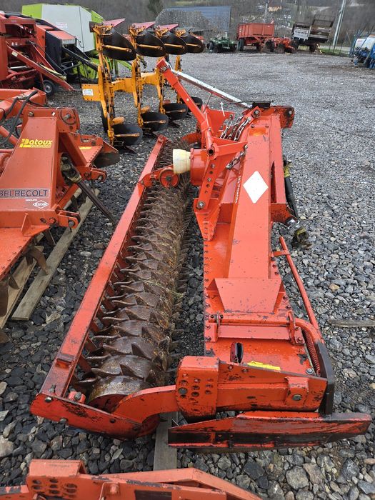 Freza Grapa Rotativa Kuhn HR 4001D