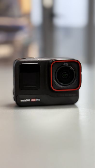 Insta 360 ace pro