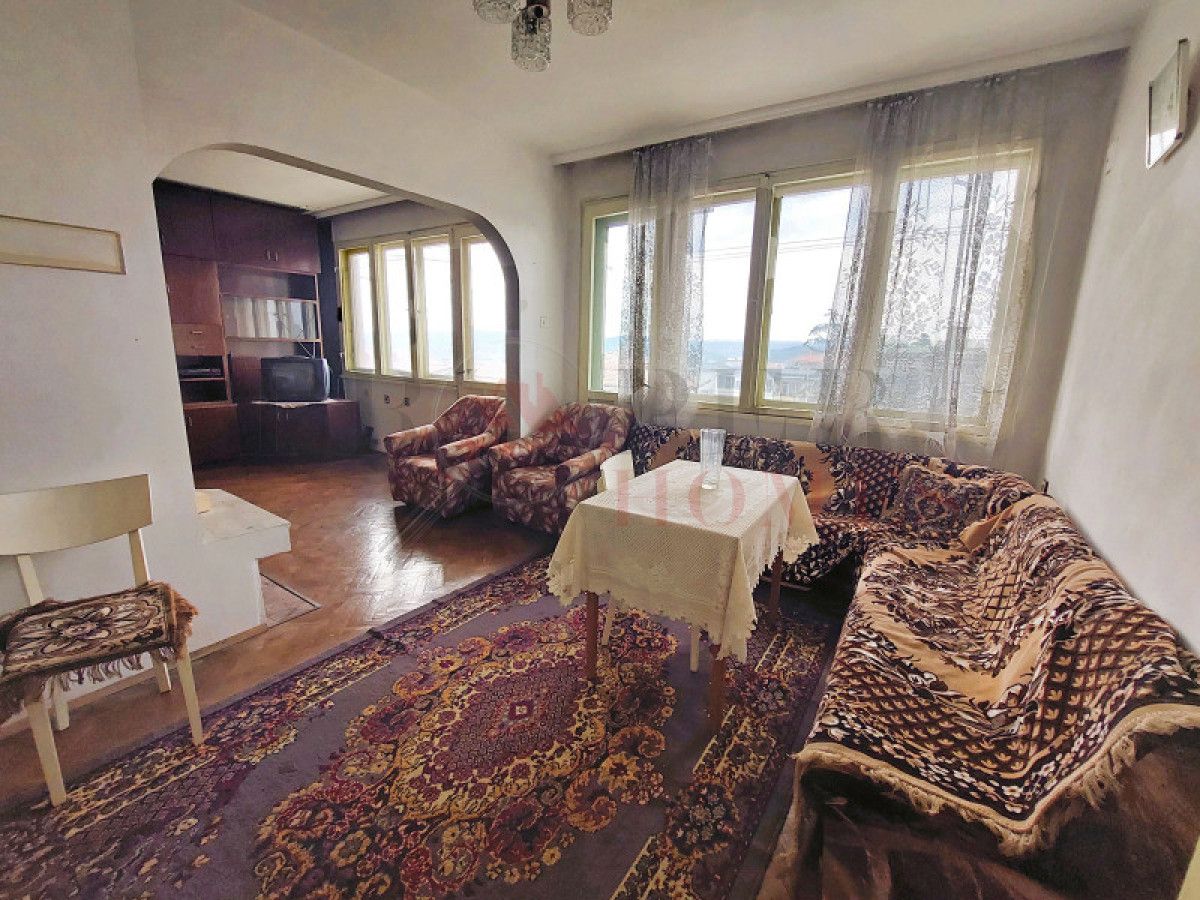 Продава се Многостаен апартамент в Велико Търново, Акация - 162 кв.м за 1235 €/кв.м - Снимка #2