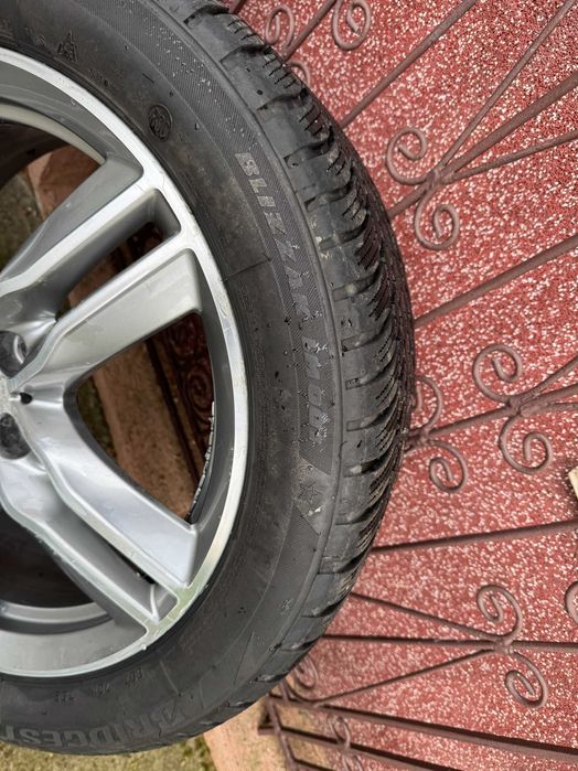 Jante/Roti BMW 570 M X1 F48, X2 F39 de iarna 225/50/18 Bridgestone LM