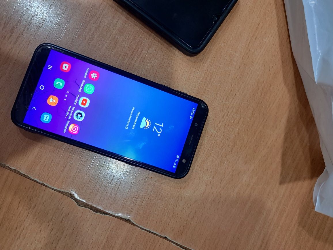 Samsung J6 3gb/32gb