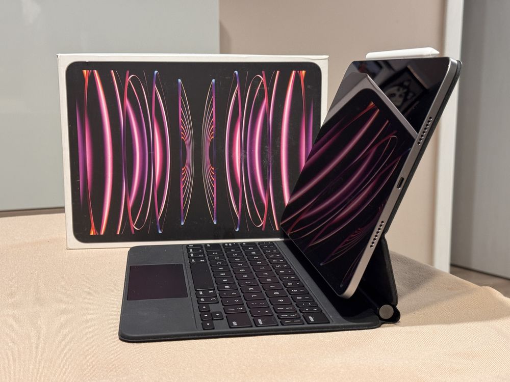 Ipad Pro 11inch 4th gen M2 256GB WI-FI