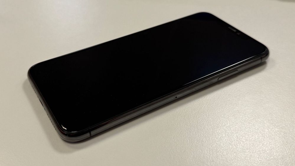 iPhone 11 PRO MAX Space Gray  full box/schimburi