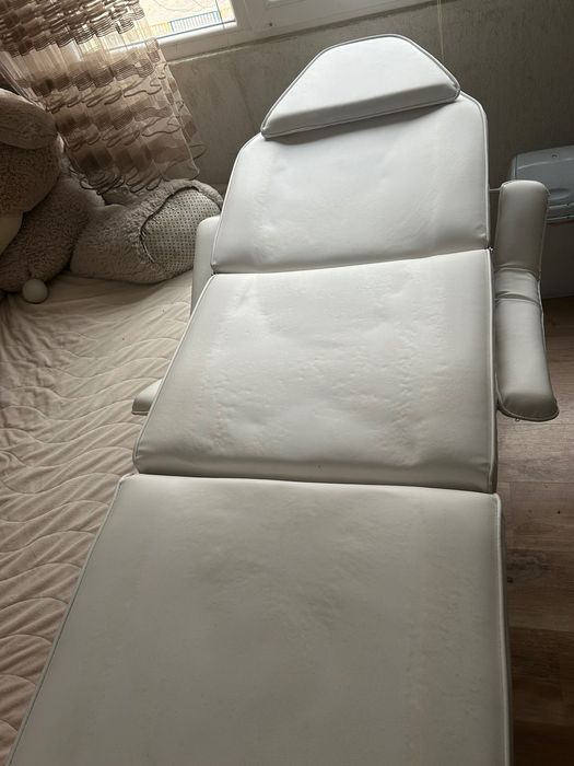 Козметична кушетка