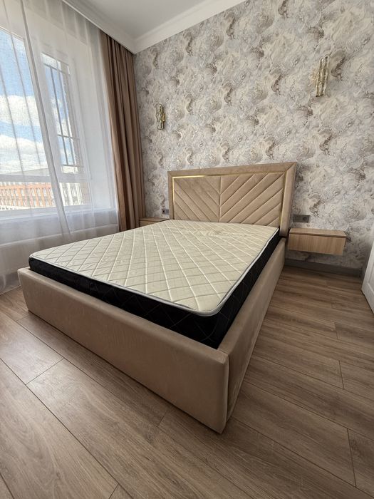 Продам двухспальную кровать