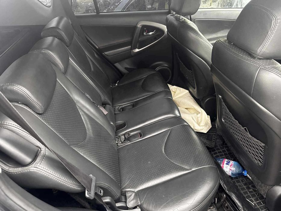 На части Toyota RAV4 2 2 D4D 136 к с 2006 г