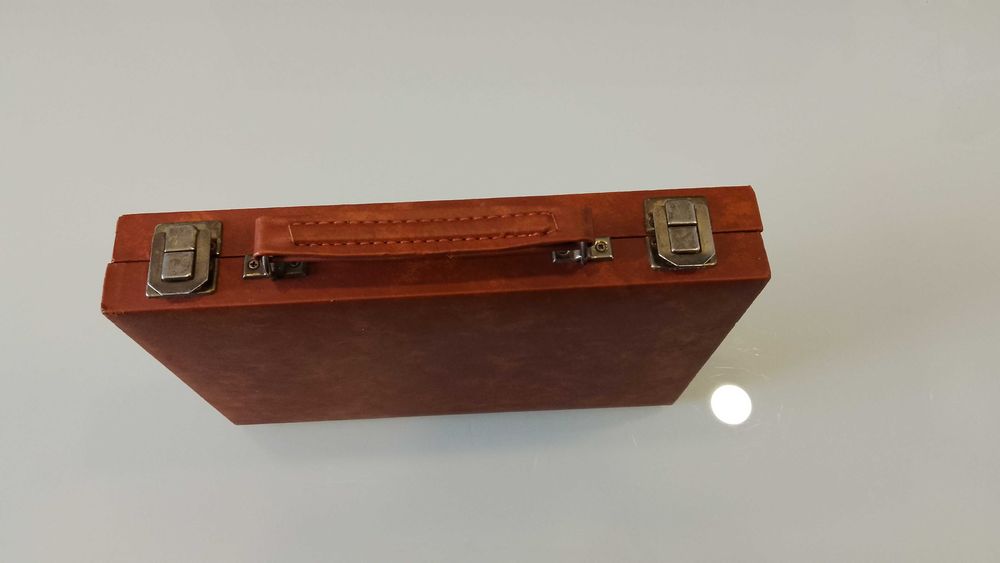 Joc table/ Backgammon in servieta eleganta, tip Diplomat