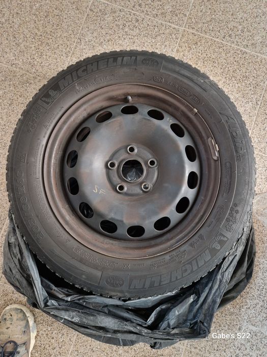 Roți Michelin 205/60/R16 iarnă, jenți tablă VAG