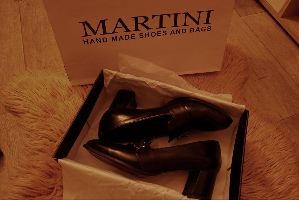 Елегантни дамски обувки MARTINI