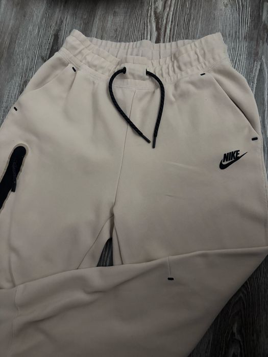 Дамски екип Nike tech fleece