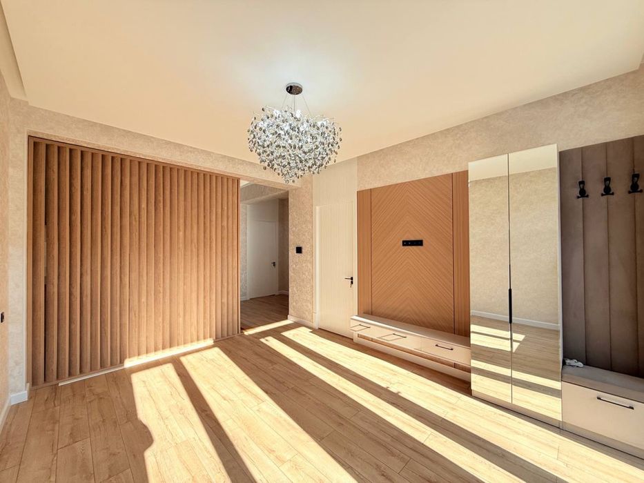 Продаётся двух этажный  участок в Сергелях Хонобод Беруний махалля 3с