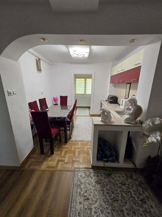 Apartament 3 camere decomandat et.2 bl. P17