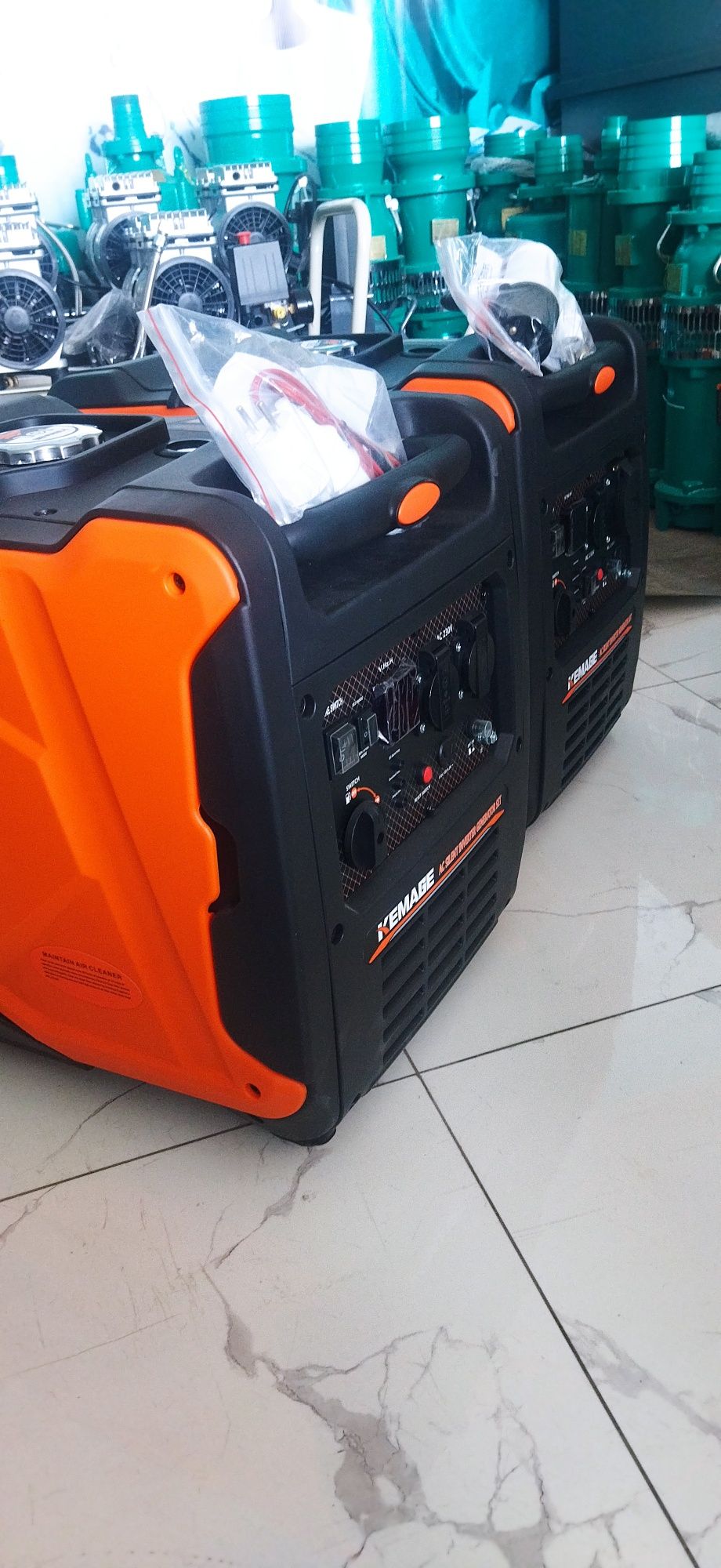 Generator inverter Генератор