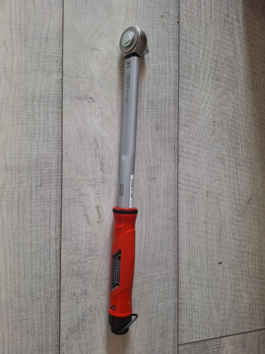 Cheie dinamometrica holex 40-200 NM sau 30-150 Lbf