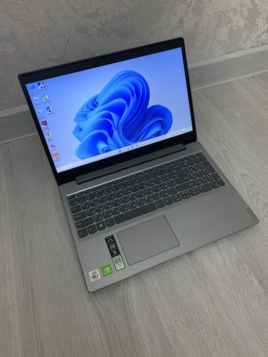 Игровой ноутбук Lenovo Core i3-10GEN HDD1TB 4GB Офисный ультрабук 321