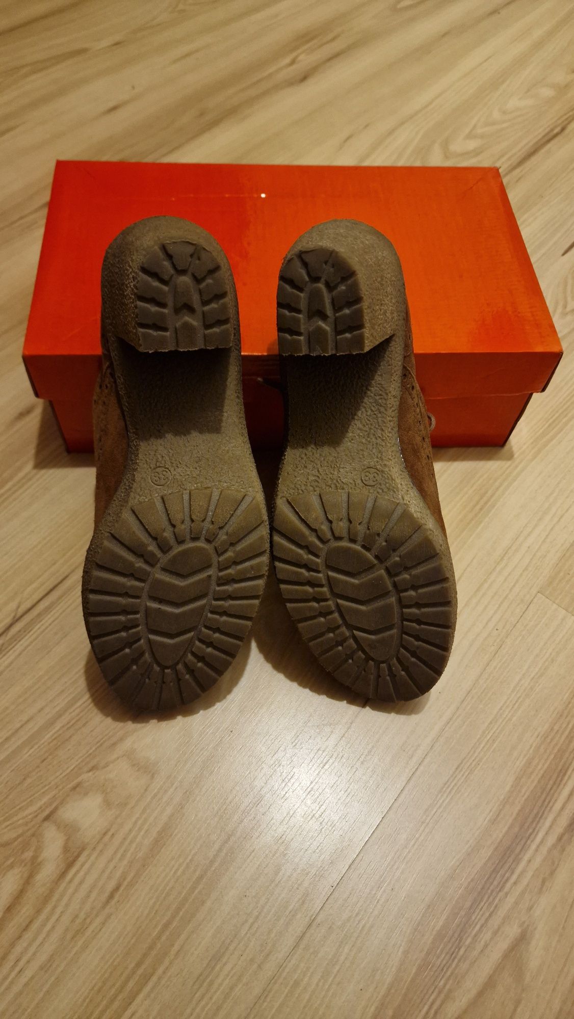 Botine cu sireturi, piele intoarsa, Jante D, Germania, 38, nepurtate