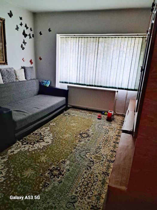 Vand apartament CENTRU 3 camere decomandat