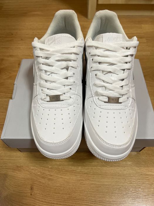 Nike air force 1 бели