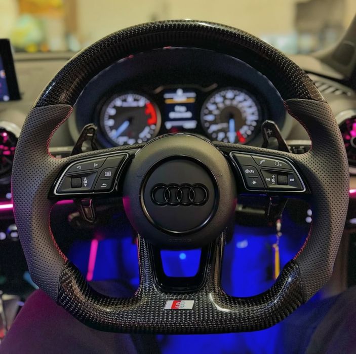 Volan AUDI carbon alcantara RS S Q8 Q7 A4 A5 A6 A7 A8 S5 SQ5 RS5 RS7 S
