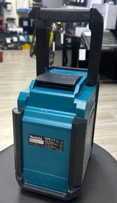 Amanet F28: Boxa Makita DMR114 Radio Bluetooth