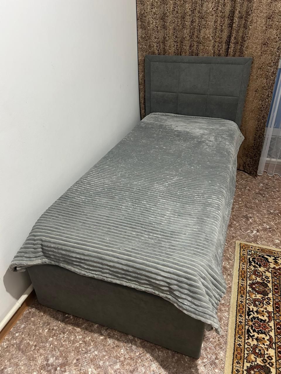 Пролам кровать,в отличном состоянии.
