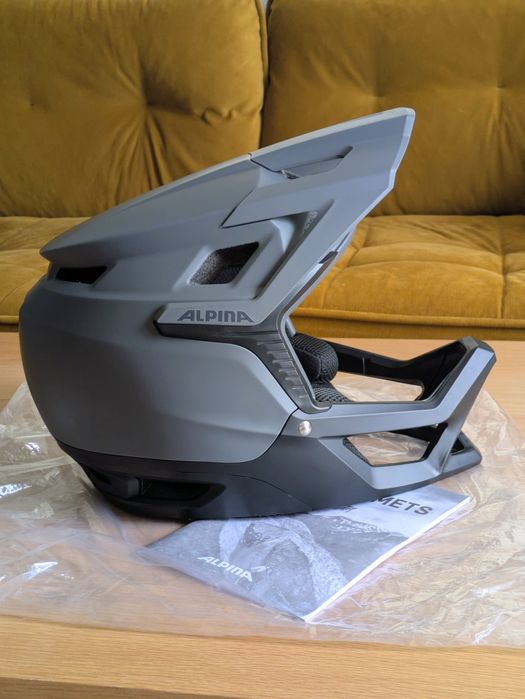 Нова Fullface каска Alpina Roca enduro downhill