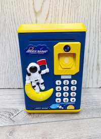 Копилка сейф электронная детская с кодовымзамком интерактивная игрушка
