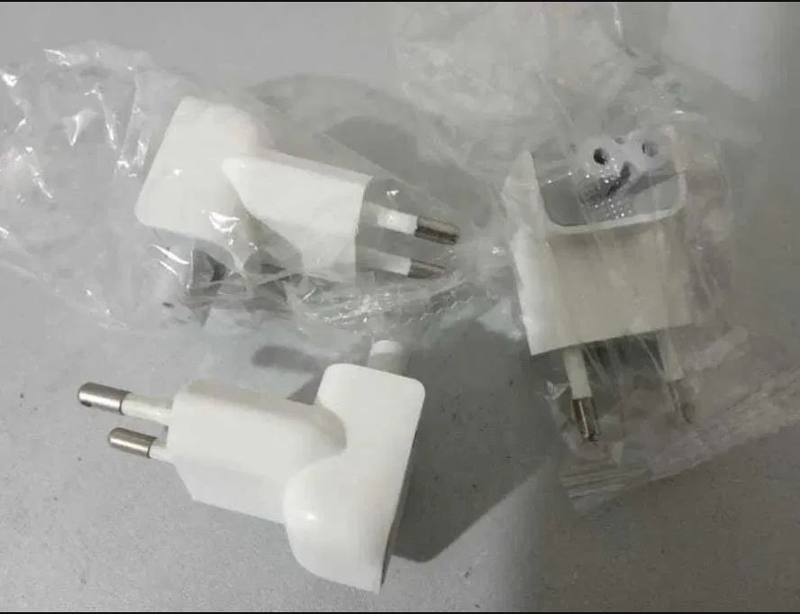 евро-вилка на зарядку макбука - компьютера