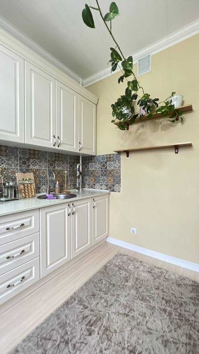 R3Сдаётся Шикарная квартира 2/3/3 на ЭКО Базаре ор-р Чимган!