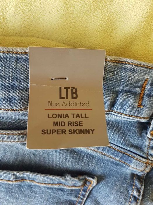 Нови дамски дънки LTB, модел super skinny р-р 27
