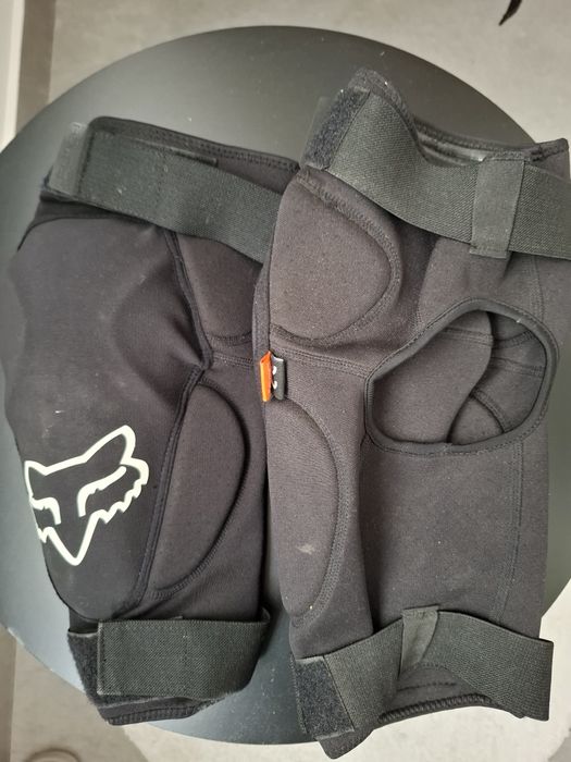 Set protectii Fox D30
