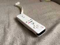 Controller Wii compatibil GameStop cu MotionPlus integrat