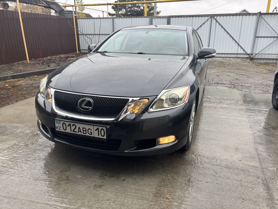 Lexus GS300. . .