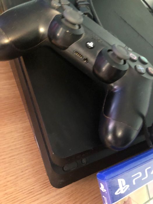 For sale ps4 !!!