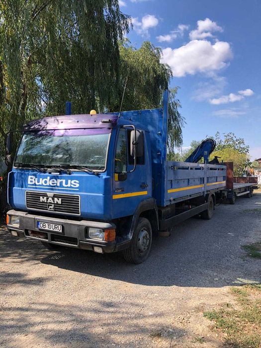 Camion cu macara si remorca cu axa viratoare