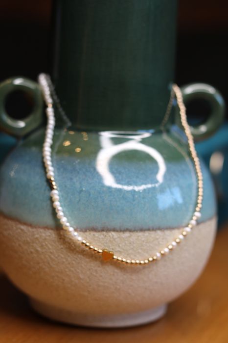 Колиета и гривни с перли и ест.камъни