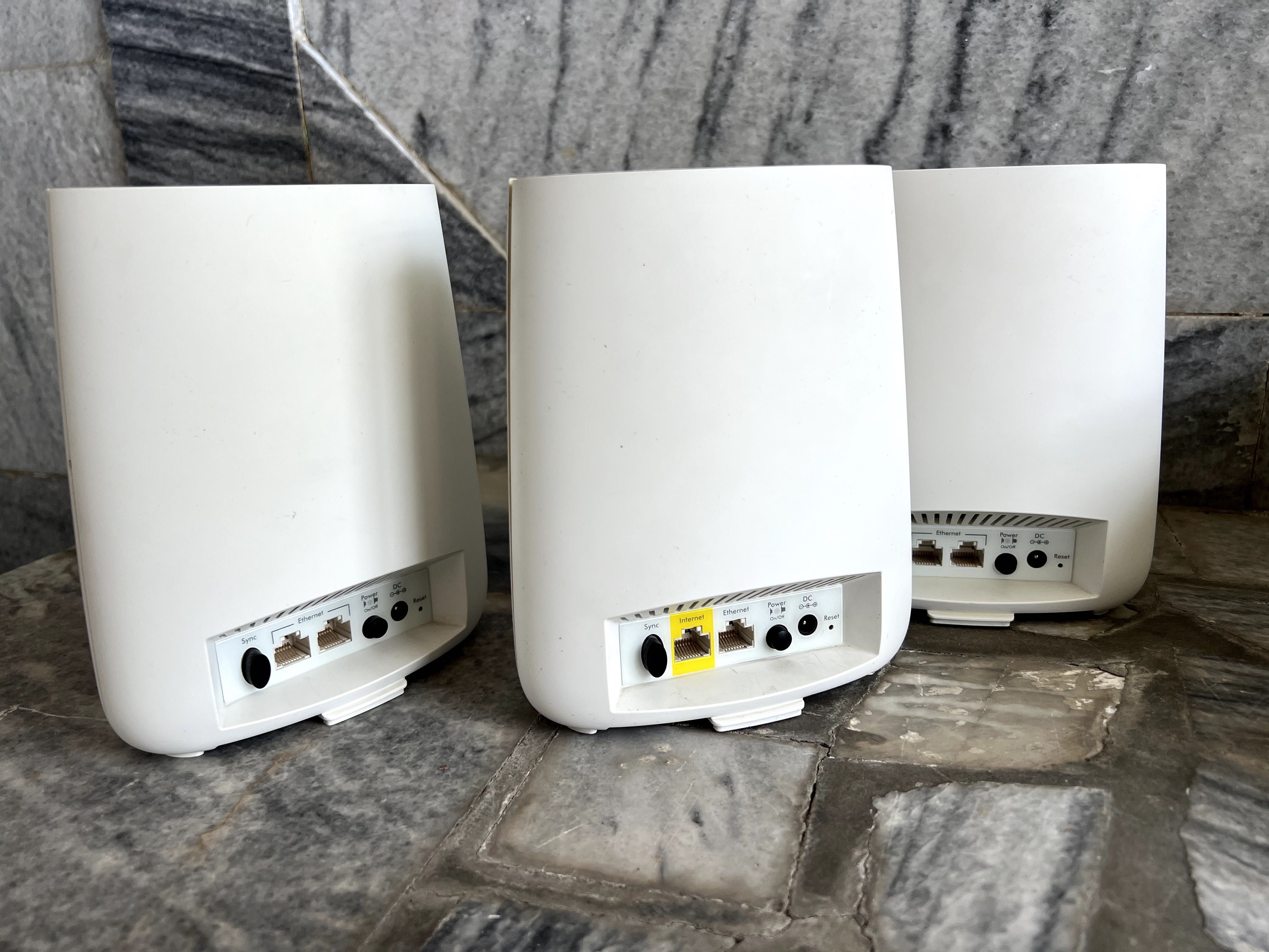 Netgear Orbi RBR20 + 2 x RBS20 Mesh WiFi Router (маршрутизатор)