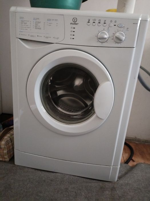 Автомат стиральная машина продаётся срочно