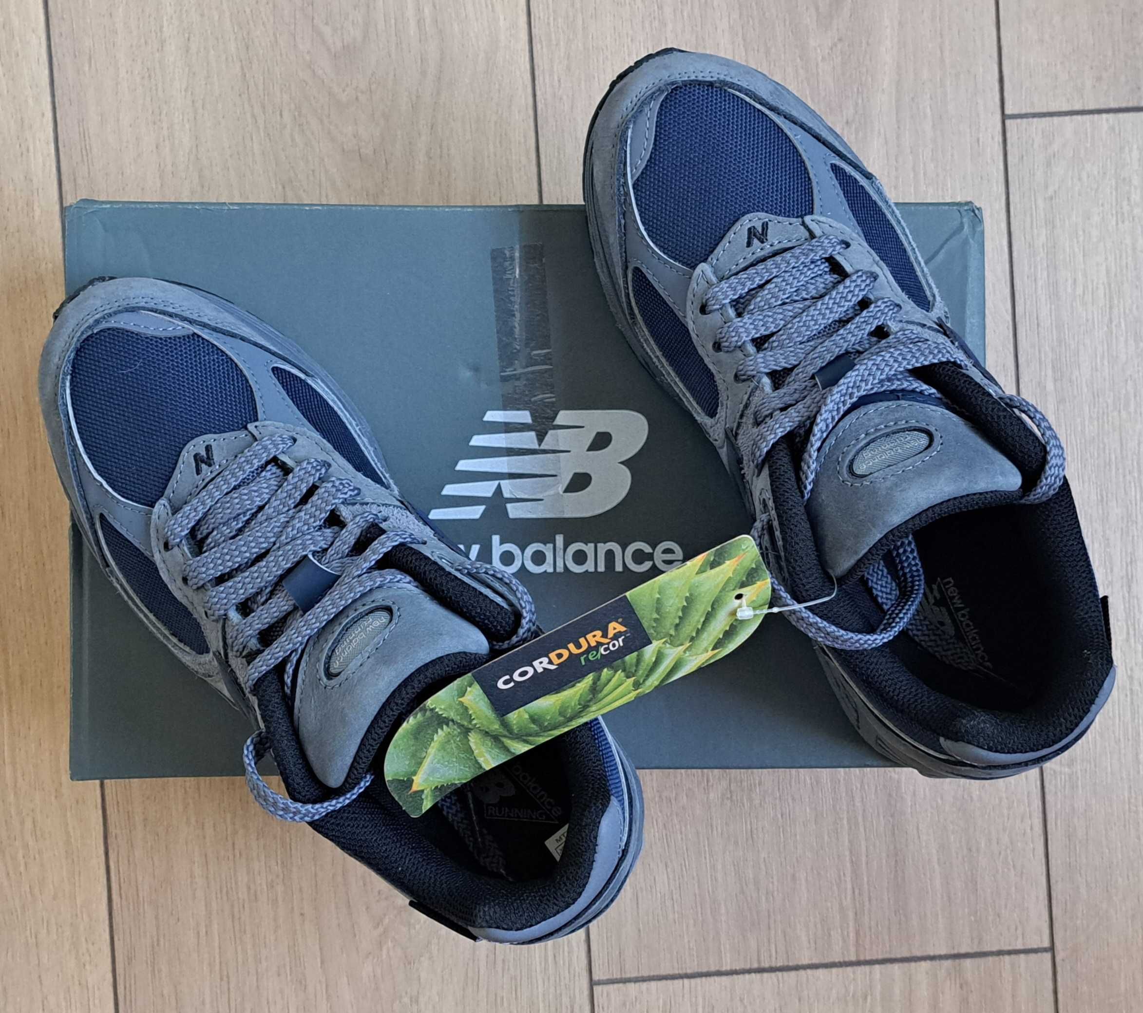 New Balance 2002R Cordura unisex