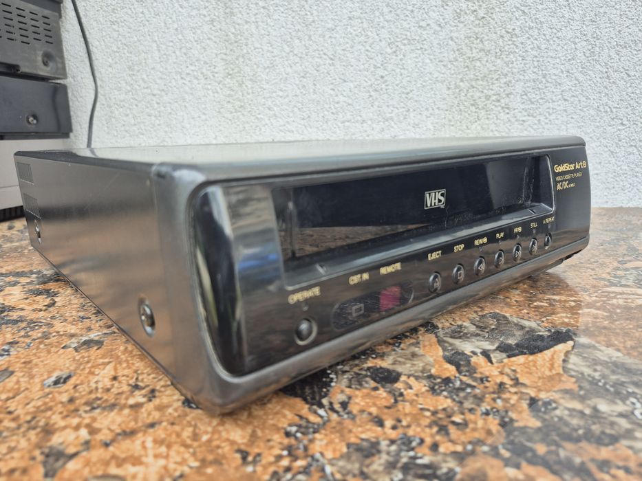 Video Marca Gold Star ART model VCP - 4350

- AC/DC 12 VOLT

- VIDEO C