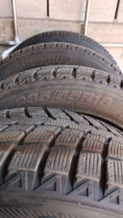 Продам комплект  зимней резины  . 235/55 R18 почти новые