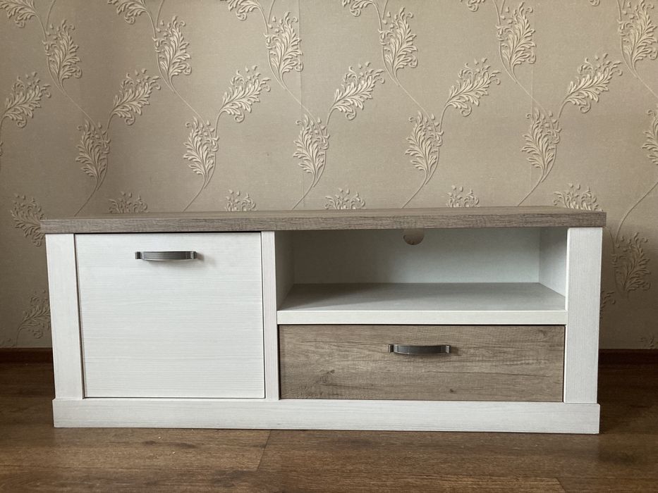 Тумба для гостинной,новая