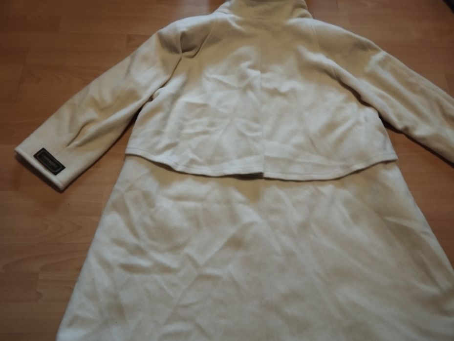 Palton Cashmere NOU ,fin și călduros+ cadou