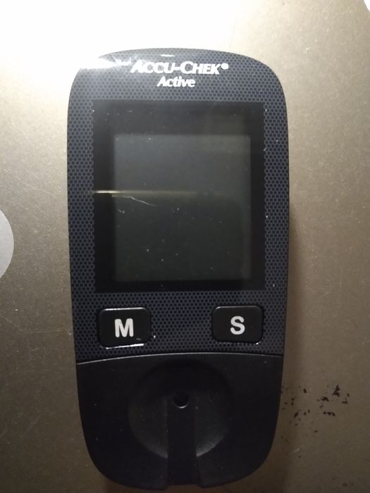 Глюкомер за измерване на кръвно захар, Accu chek Active Roche